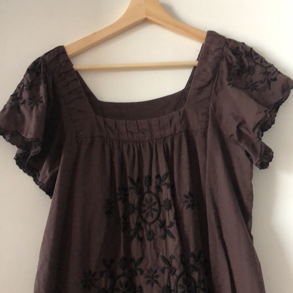 Super cute peasant dress - brown with black embroidery - Picture 2 of 6